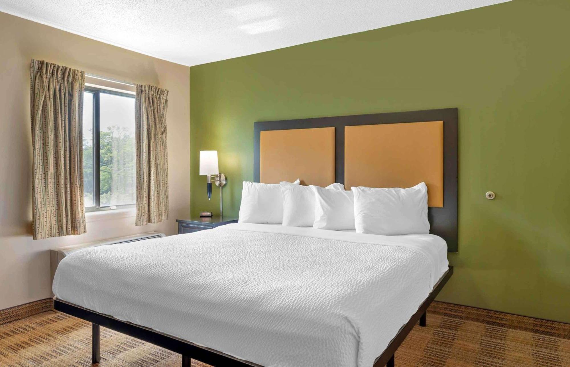 Hotel Extended America - - Northwest - I-465 Indianapolis