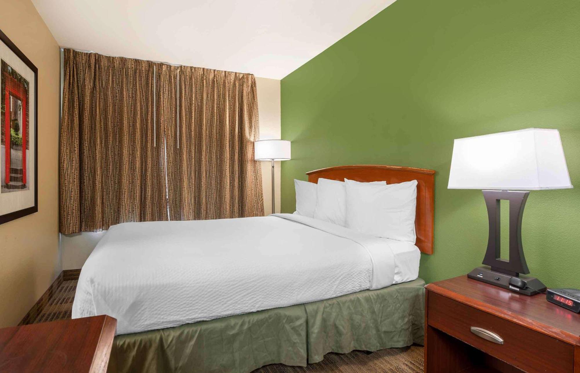 Hotel Extended America - - Northwest - I-465